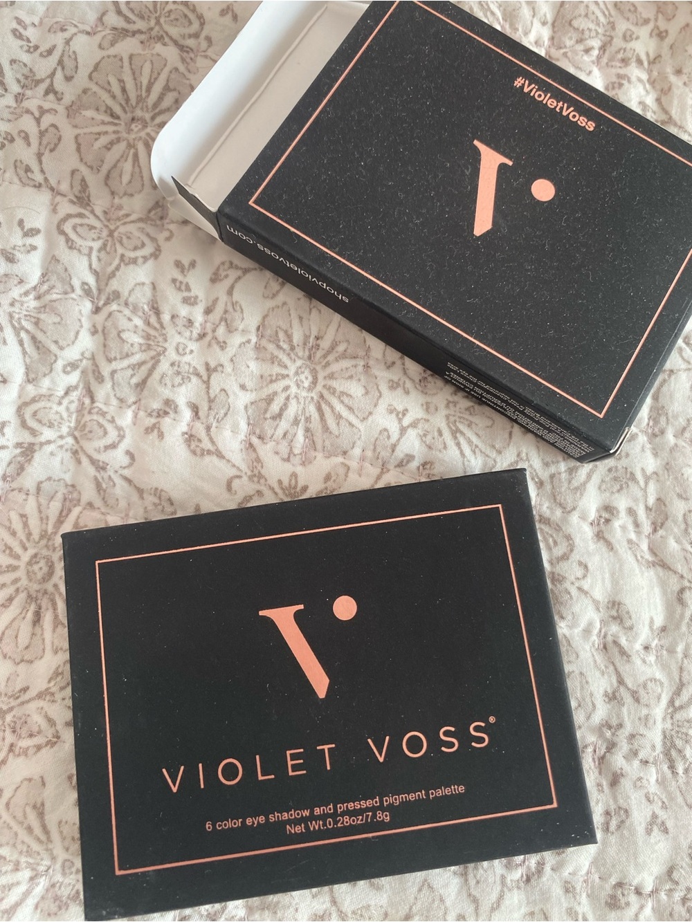 Violet Voss brand new inbox! Eyeshadow palette in fall colors